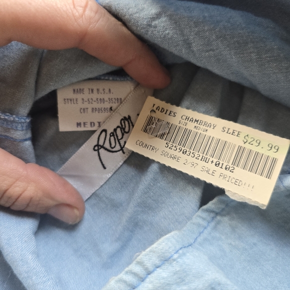 Vintage Roper Light Blue Button-Down Women's Top Sleevelesa - Picture 3 of 5